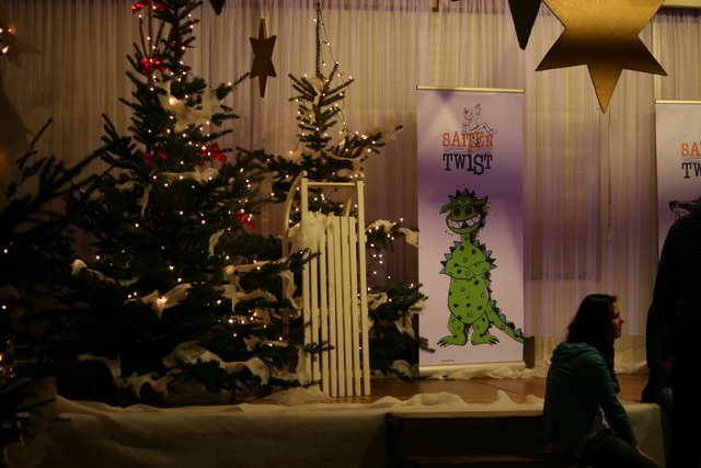 gal/2010/2010 Saitentwist Weihnachtsfeier Schwimmverein AEGIR 26.11/2010 Saitentwist Weihnachtsfeier Schwimmver Aegir 26.11. 018.jpg